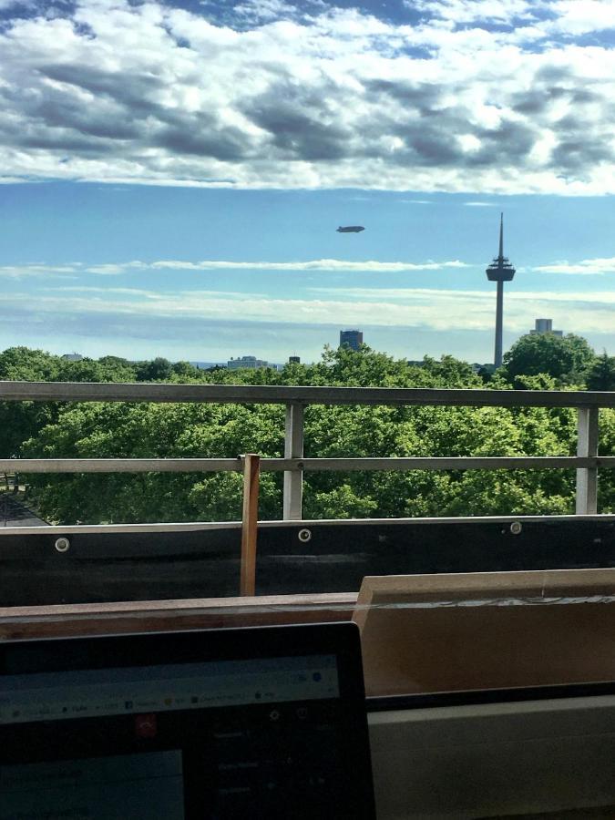 2 Zimmer Apartment Mit Blick Auf Den Koelner Dom Appartement Keulen