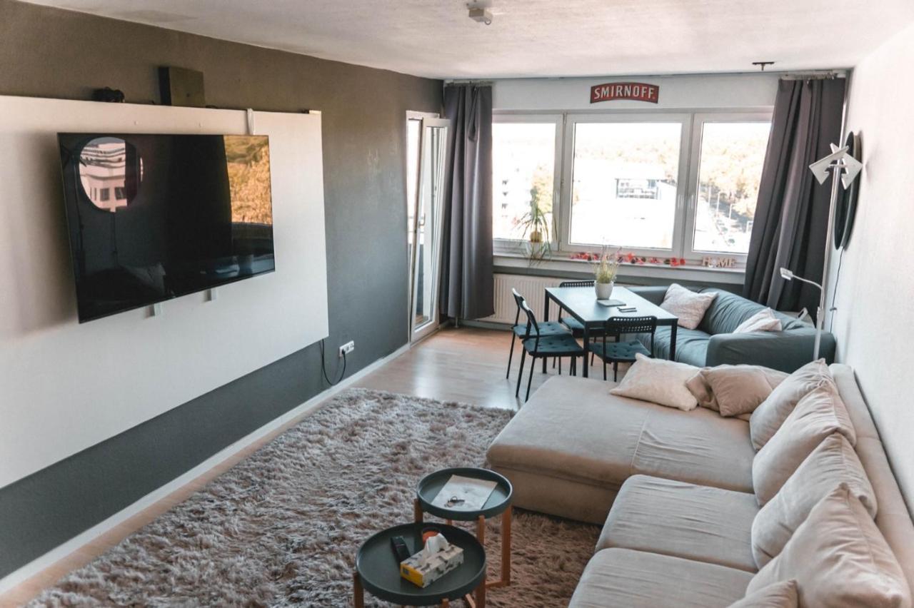 2 Zimmer Apartment Mit Blick Auf Den Koelner Dom Keulen